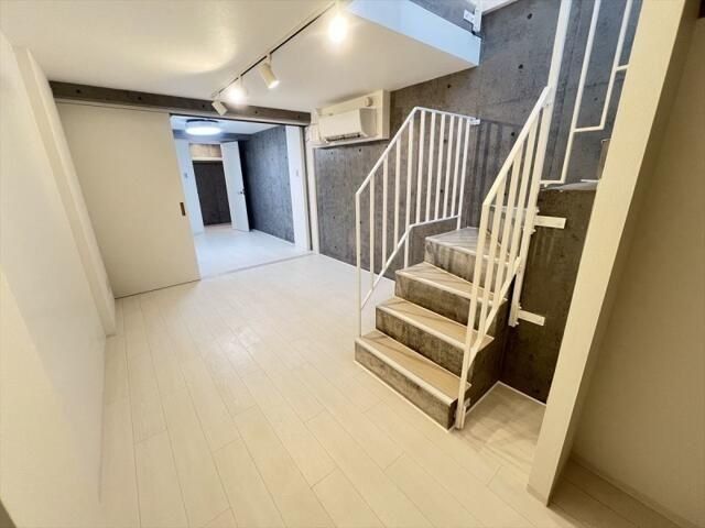 グラツィア武蔵小山の居間写真