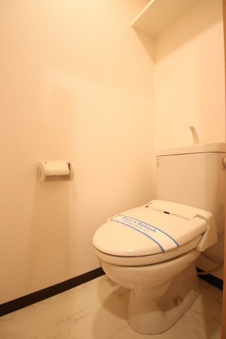 トイレ　コンパクトで使いやすいトイレです