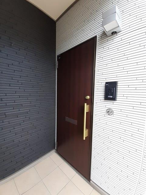 その他設備　玄関扉