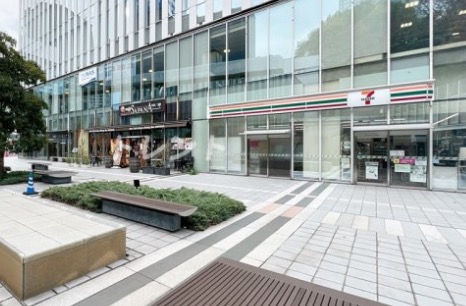 コンビニ　セブンイレブンプルデンシャルタワー店（コンビニ）まで106m