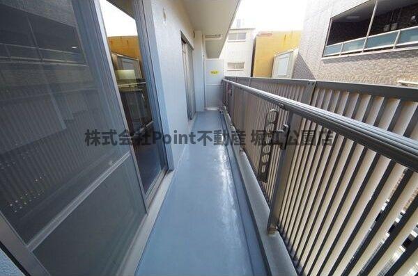 地下鉄千日前線 西長堀駅 徒歩5分 14階建 築28年の内装写真