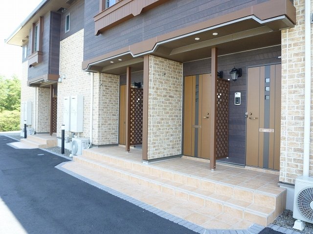 エントランス　毎日通るエントランスはこのようになっています