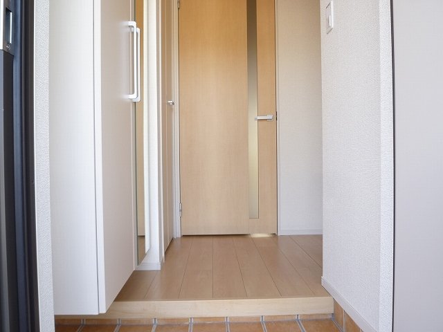 玄関　明るい玄関です