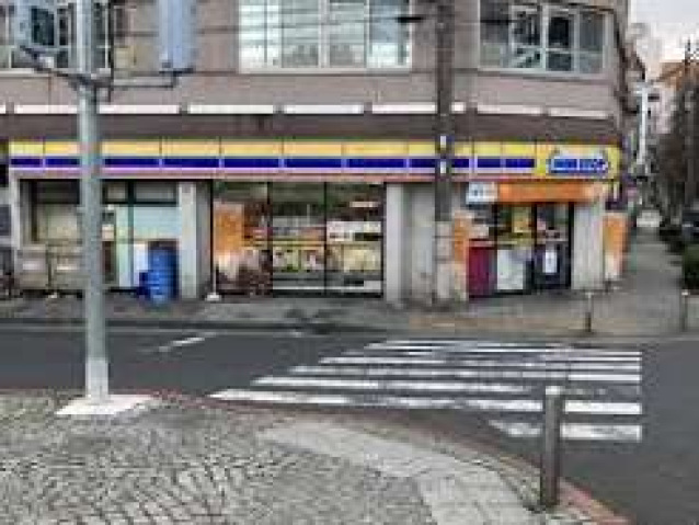 コンビニ　ミニストップ黄金橋店（コンビニ）まで205m