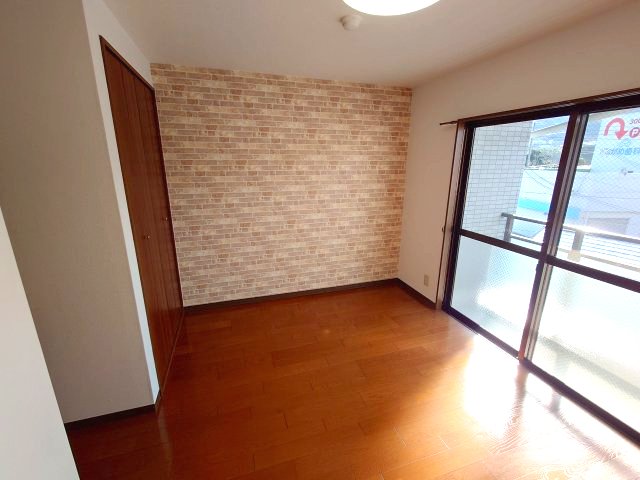 フェアリー六甲の居間写真