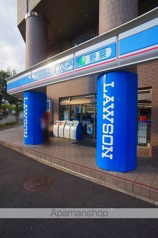 コンビニ　ローソン（コンビニ）まで566m