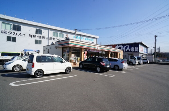 コンビニ　セブンイレブン福岡松島6丁目店（コンビニ）まで530m