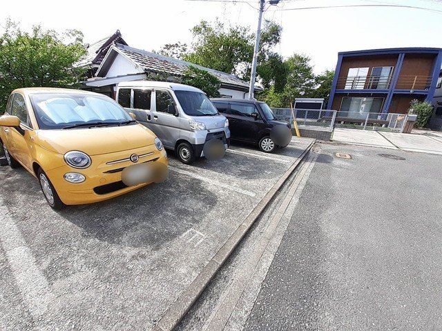 駐車場　カースペースがあります