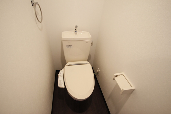 ＪＲ山陽本線 広島駅 徒歩22分 7階建 築13年のトイレ写真