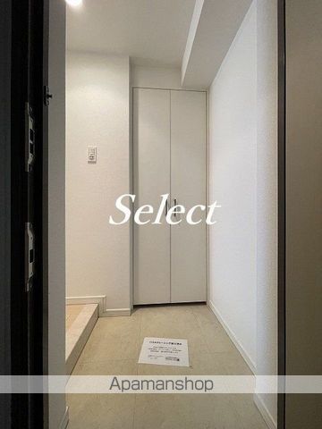 京急本線 日ノ出町駅 徒歩5分 11階建 築20年の玄関写真