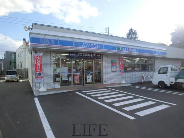 コンビニ　ローソン厚別駅前店（コンビニ）まで367m