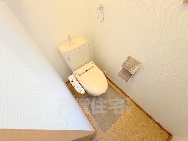 勝部5丁目戸建てのトイレ写真