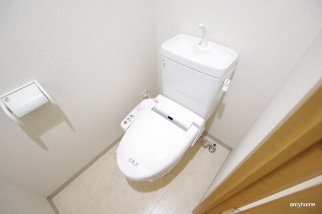 エステムコート新大阪6エキスプレイスのトイレ写真