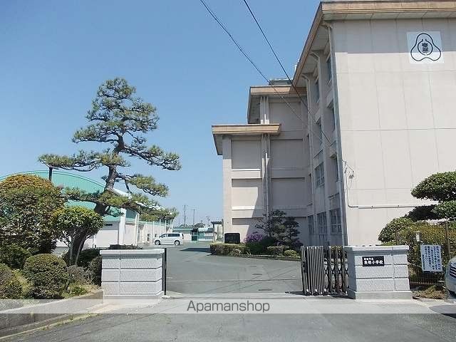 小学校　磐田市立東部小学校（小学校）まで349m
