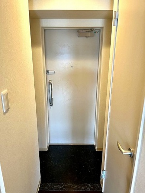 レイラインステージ横濱の玄関写真