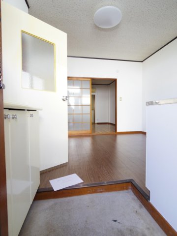 玄関　※他号室写真です