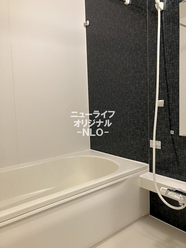 コートミカエルBの風呂写真