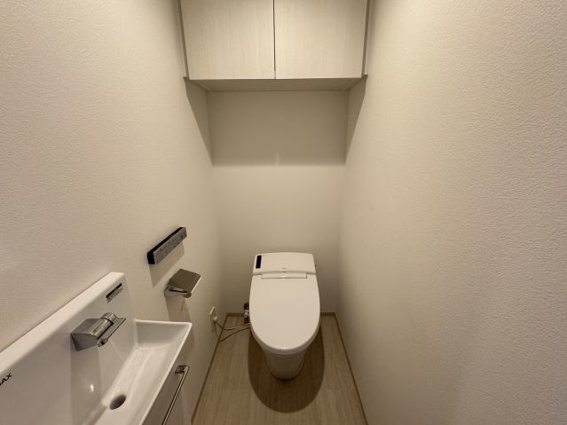 レーベン広島中広通り THE RESIDENCEのトイレ写真