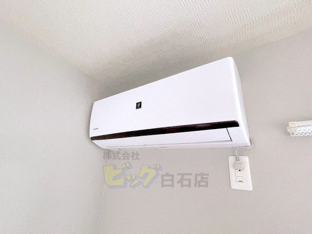 その他設備　夏も快適なエアコン付きです♪