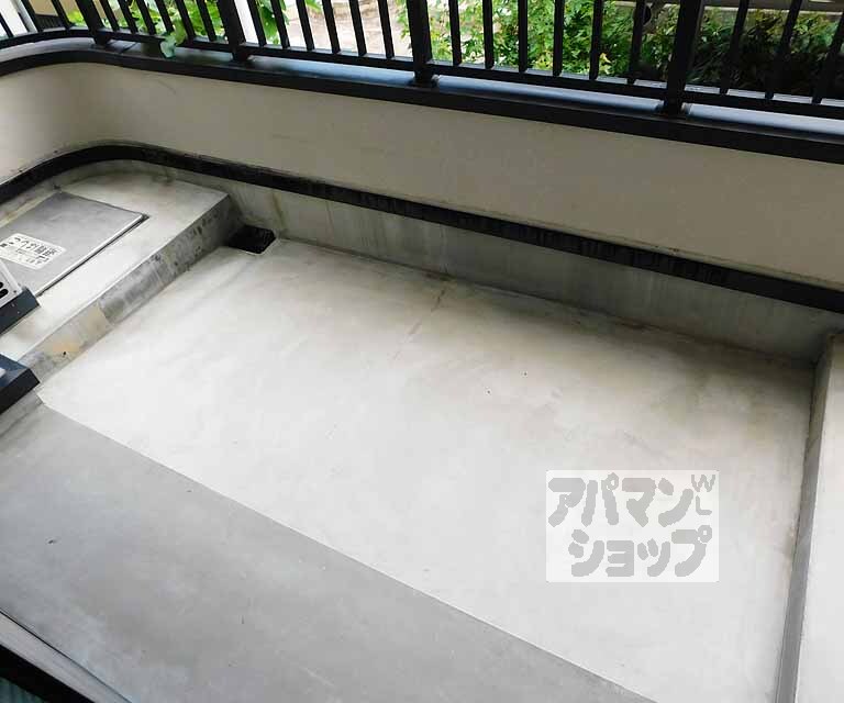 バルコニー　広々と使えますよ