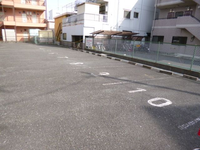 駐車場　★お部屋探しは株式会社タウンハウジング東京まで★