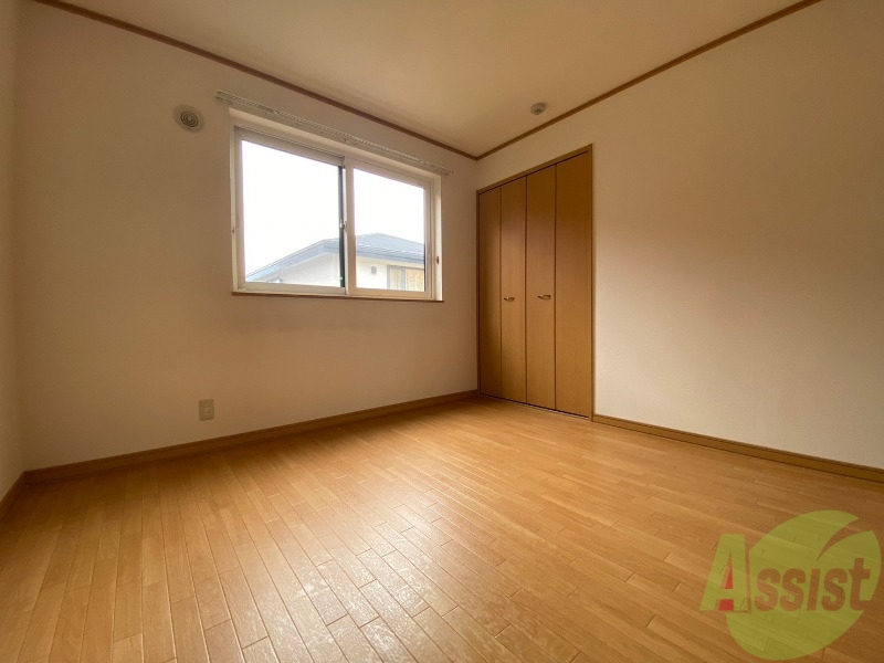 その他部屋・スペース　寝室です。部屋をどう使うかはあなた次第です！