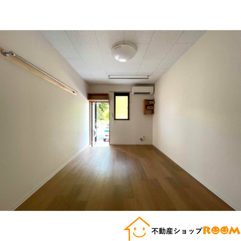 ＪＲ鹿児島本線 西牟田駅 徒歩12分 2階建 築6年の居間写真