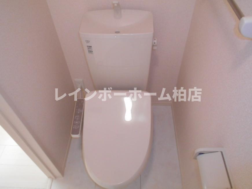トイレ　落ち着いたトイレです