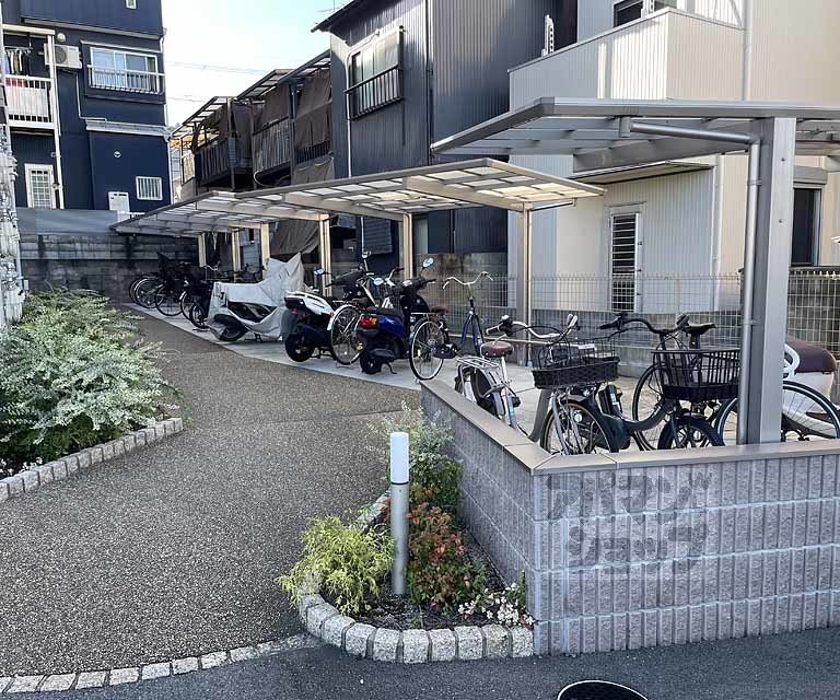 Grand Praise A棟の外観写真