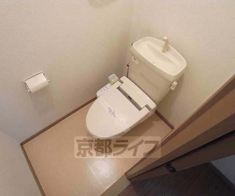メゾン雲母坂のトイレ写真