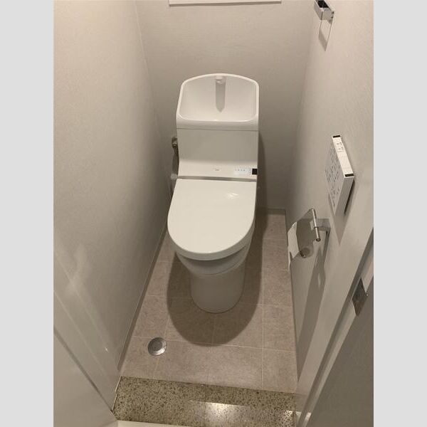 エルベコート東園田のトイレ写真