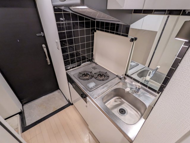 キッチン　コンパクトなキッチンで掃除もラクラク