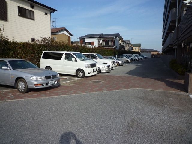 駐車場　駐車場完備