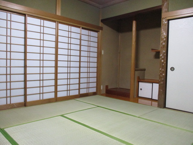 志茂五丁目戸建ての内装写真
