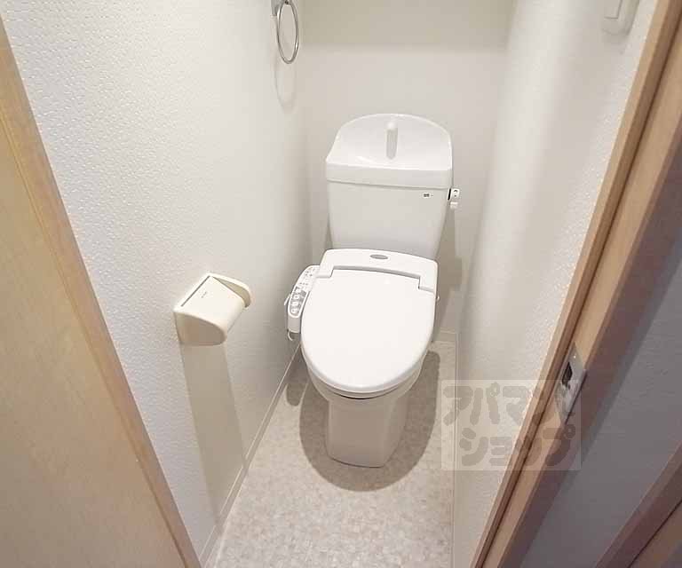 トイレ　ウォシュレット付き！
