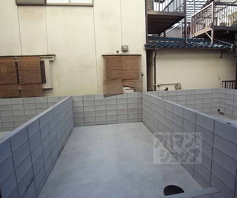 バルコニー　専用庭。広い！