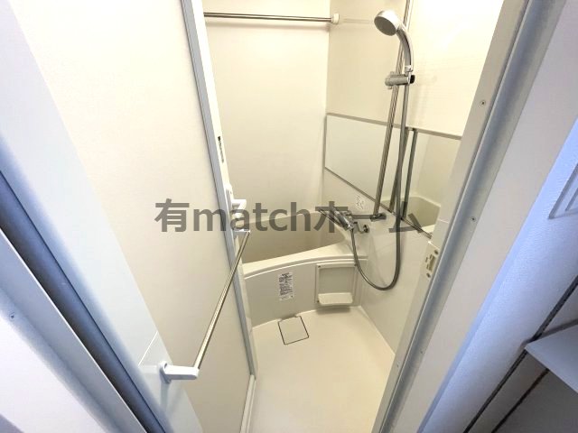 バス・シャワールーム　(参考)同マンション同間取り他部屋の写真