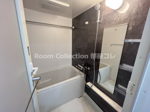 バス・シャワールーム　※同物件他部屋写真 反転、色違いの場合有 現況優先