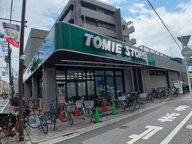 飲食店　トミエストア（飲食店）まで400m