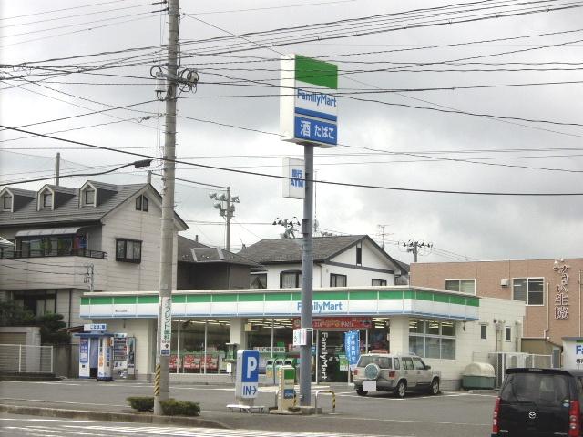 コンビニ　ファミリーマート郡山八山田店（コンビニ）まで318m