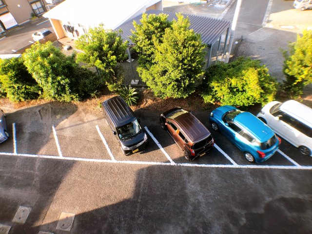 【薩摩川内市宮内町のアパートの駐車場】