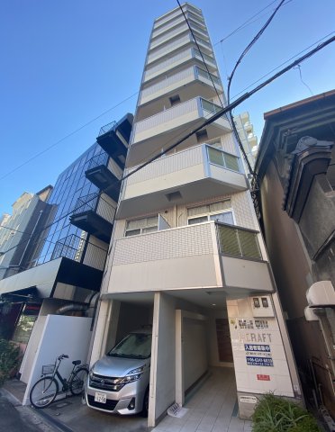 【大阪市西区靱本町のマンションの建物外観】