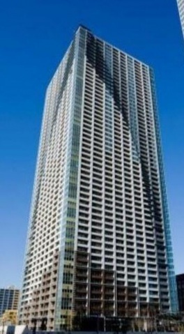 【THE TOKYO TOWERS MID TOWERの建物外観】