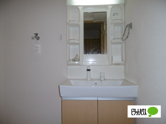 洗面設備　洗髪洗面化粧台