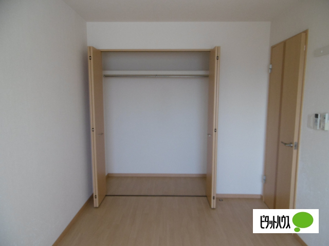 収納　クローゼット