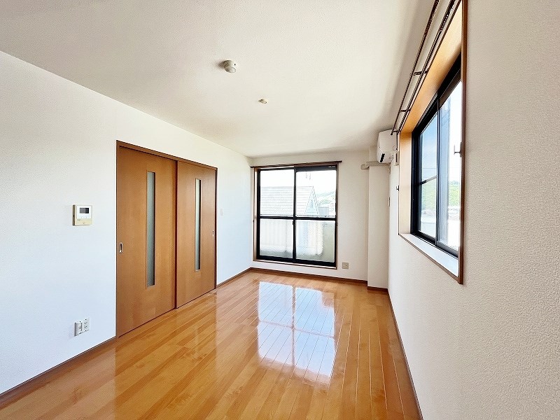 居室・リビング　★洋室9.5帖★