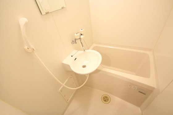 洗面設備　※別部屋の写真です