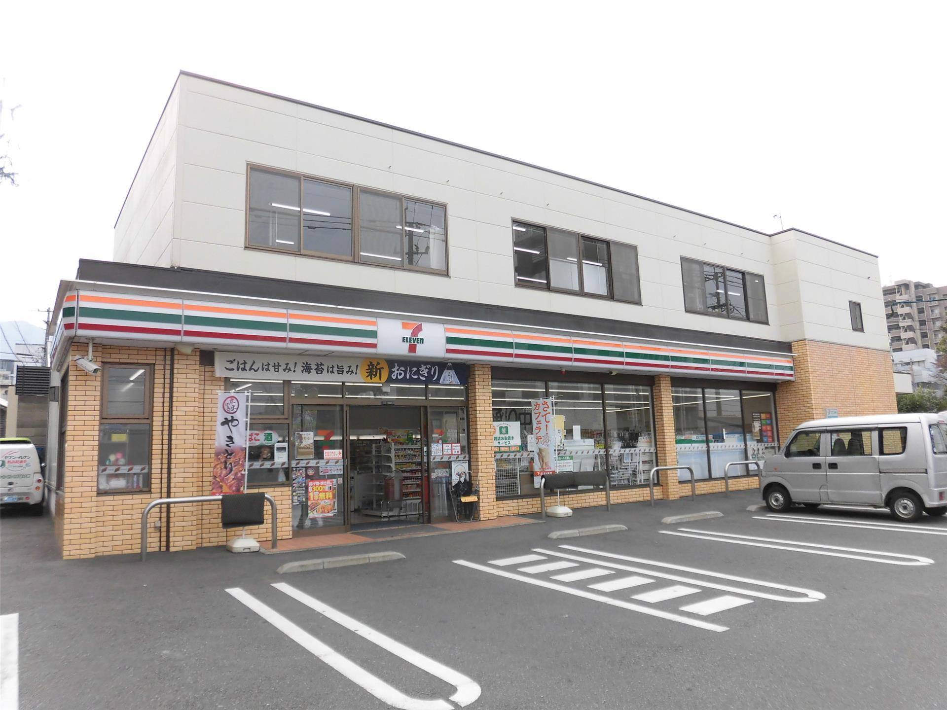 コンビニ　セブンイレブン門司原町別院店（コンビニ）まで320m