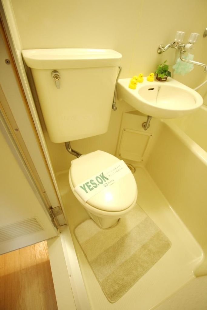 トイレ　同建物別号室参考写真です