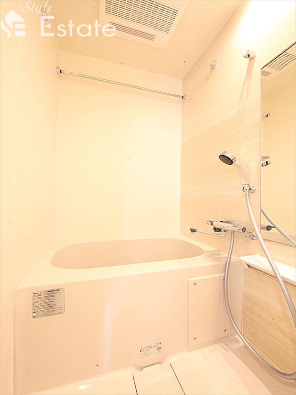 バス・シャワールーム　バスルーム